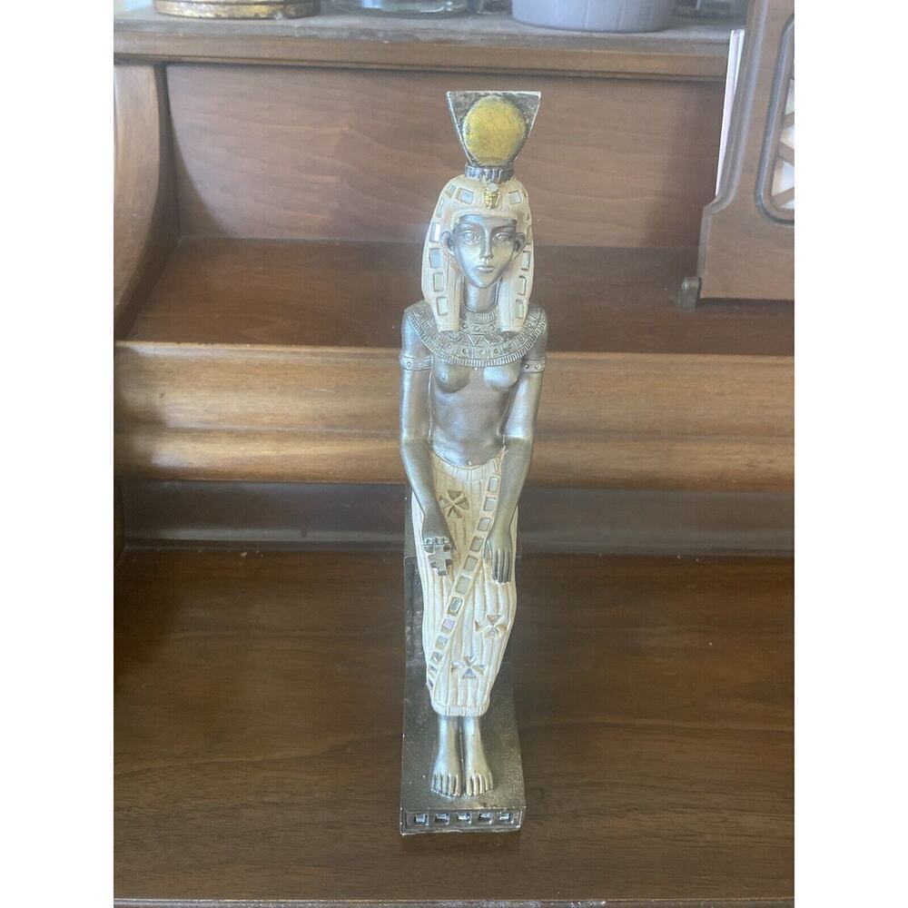 EGYPTIAN ANCIENT PHARAOH, CLEOPATRA., GORGEOUS PIECE, Hight 9. Great Condition!!